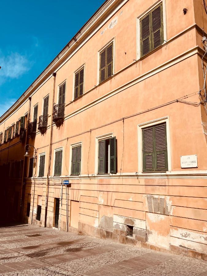 Antica Dimora La Madonnina, Residenza Storica Con Vista Incantevole A Cagliari Apartment ภายนอก รูปภาพ