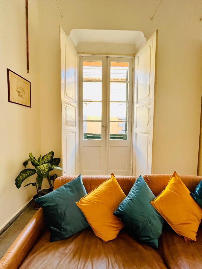 Antica Dimora La Madonnina, Residenza Storica Con Vista Incantevole A Cagliari Apartment ภายนอก รูปภาพ